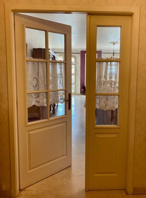 "Georgio" Grand Appartement Traversant Avec Vue Canal Et Parking セット エクステリア 写真