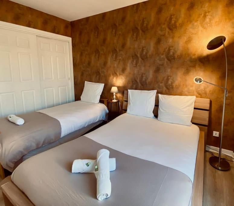 "Georgio" Grand Appartement Traversant Avec Vue Canal Et Parking セット エクステリア 写真